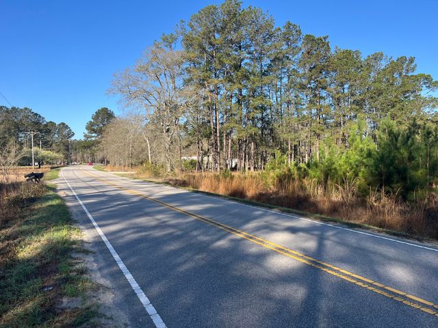 379 Chestnut Road, Walterboro, SC 29488