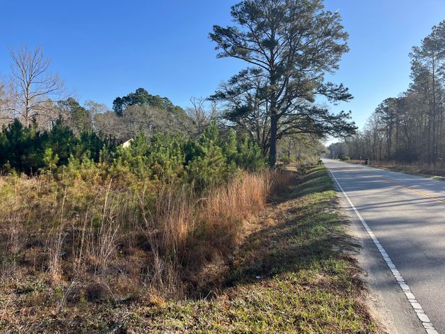 379 Chestnut Road, Walterboro, SC 29488