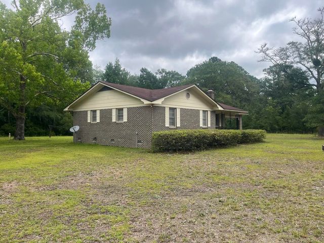 379 Chestnut Road, Walterboro, SC 29488