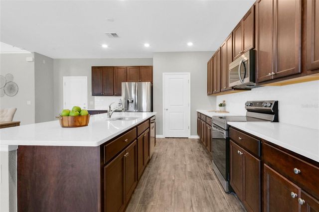9169 WAVERLY WALK DRIVE, Orlando, FL 32817