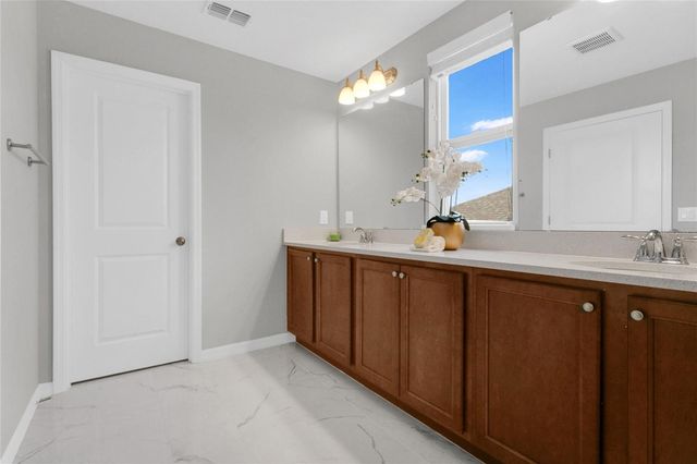 9169 WAVERLY WALK DRIVE, Orlando, FL 32817