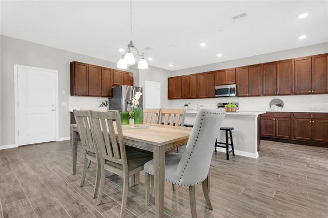 9169 WAVERLY WALK DRIVE, Orlando, FL 32817