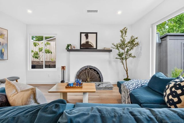 1726-28 Red Barn Road, Encinitas, CA 92024