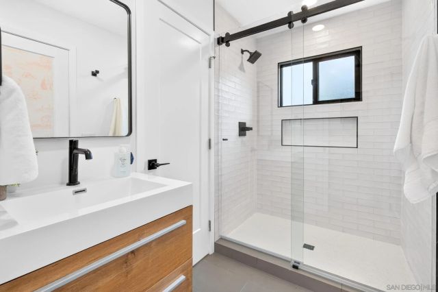 1726-28 Red Barn Road, Encinitas, CA 92024