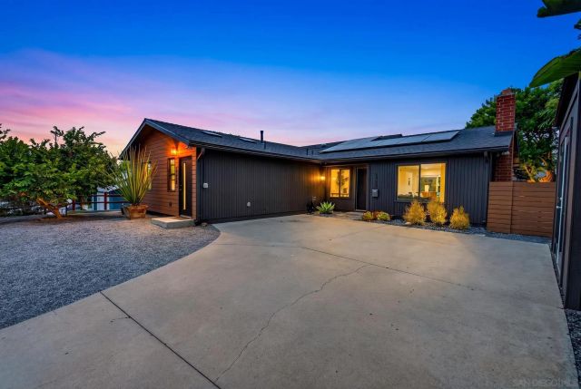 1726-28 Red Barn Road, Encinitas, CA 92024