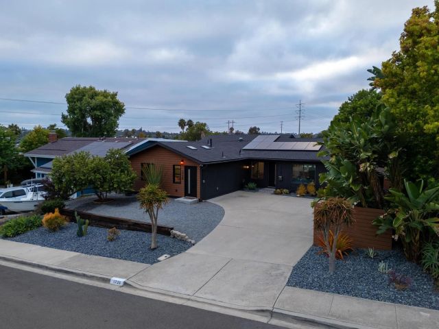 1726-28 Red Barn Road, Encinitas, CA 92024