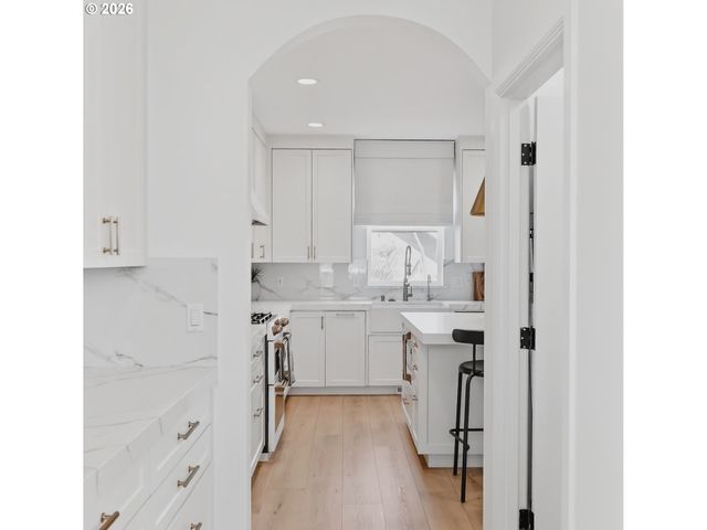 13620 Se SIERRA Dr, Happy Valley, OR 97015