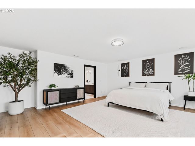 13620 Se SIERRA Dr, Happy Valley, OR 97015