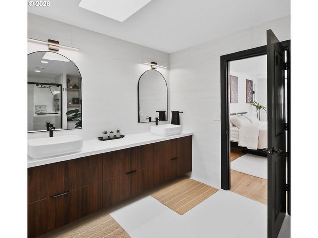 13620 Se SIERRA Dr, Happy Valley, OR 97015