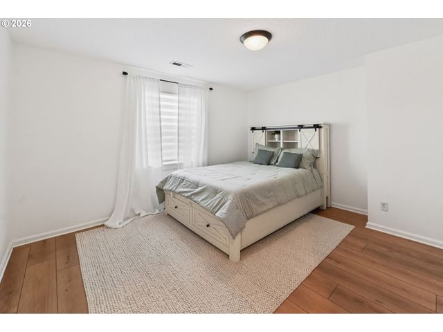 13620 Se SIERRA Dr, Happy Valley, OR 97015