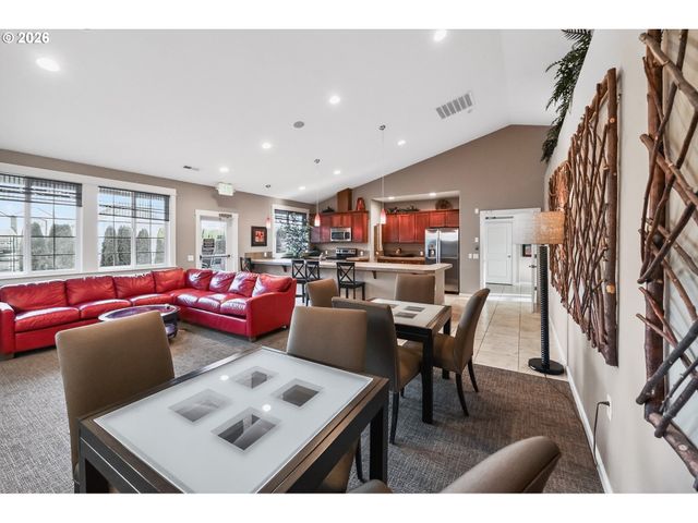 13620 Se SIERRA Dr, Happy Valley, OR 97015