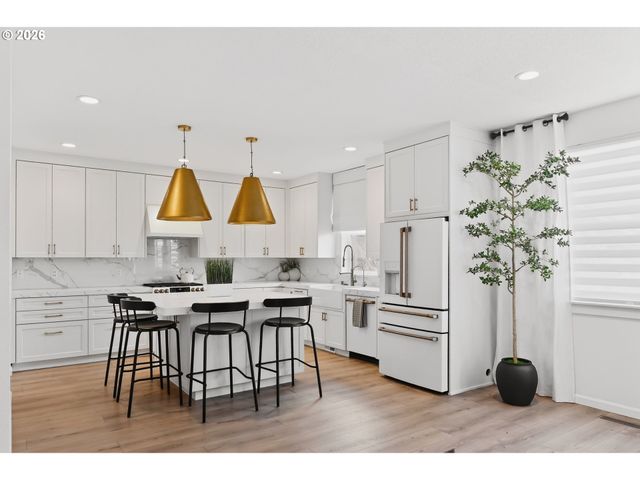 13620 Se SIERRA Dr, Happy Valley, OR 97015