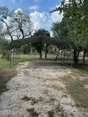 515 county road 3821, San Antonio, TX 78253