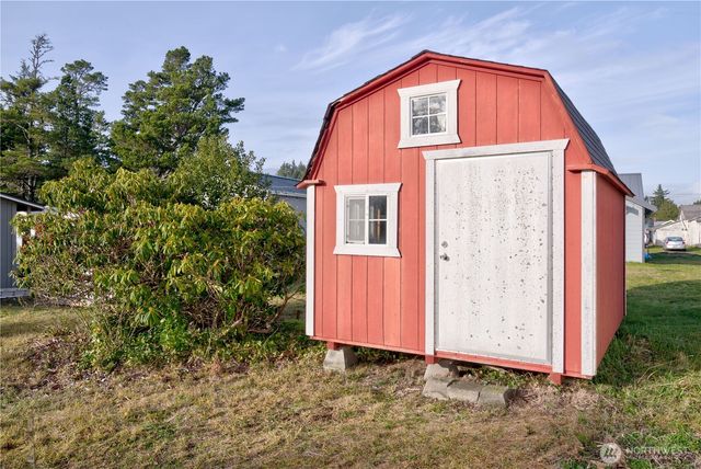 1213 269th Place, Ocean Park, WA 98640