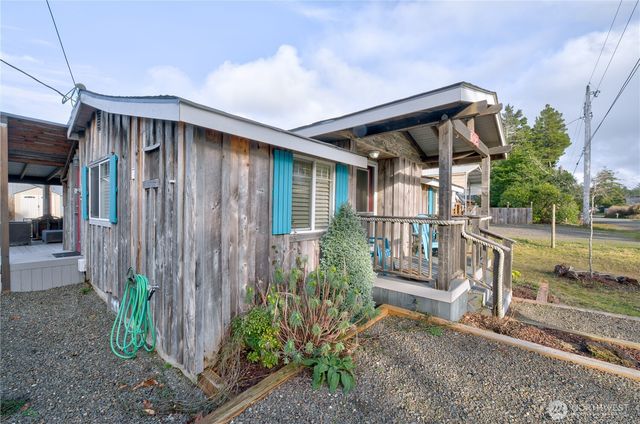 1213 269th Place, Ocean Park, WA 98640