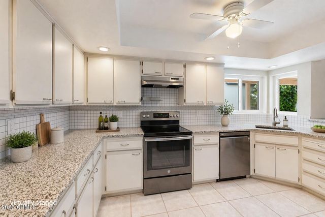 10839 E SUNNYDALE Drive, Sun Lakes, AZ 85248