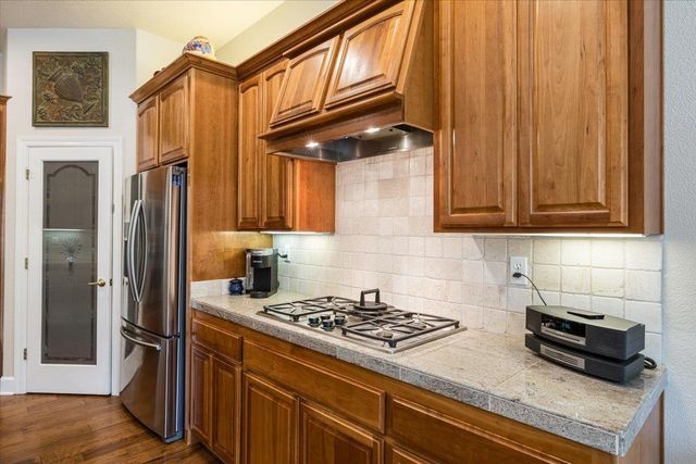 6101 Keeble Ln, Camino, CA 95709