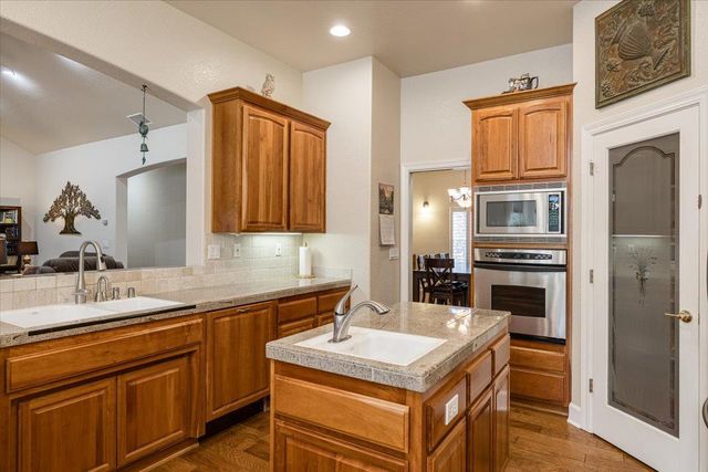 6101 Keeble Ln, Camino, CA 95709