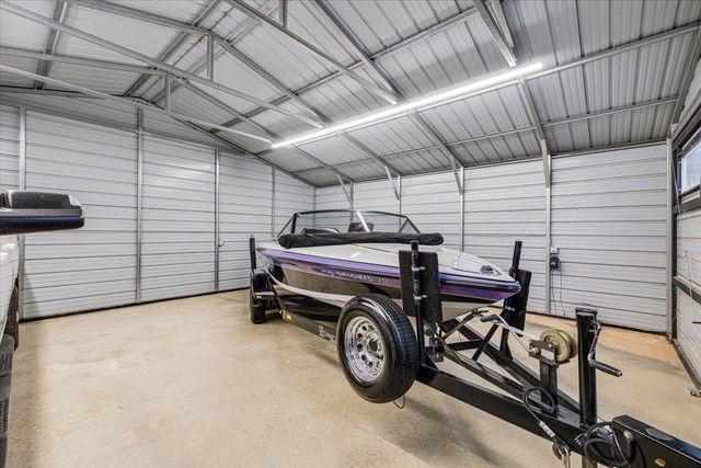 6101 Keeble Ln, Camino, CA 95709