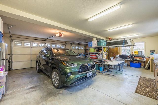 6101 Keeble Ln, Camino, CA 95709