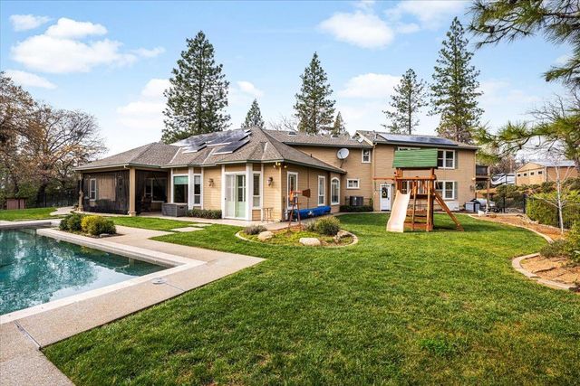 6101 Keeble Ln, Camino, CA 95709