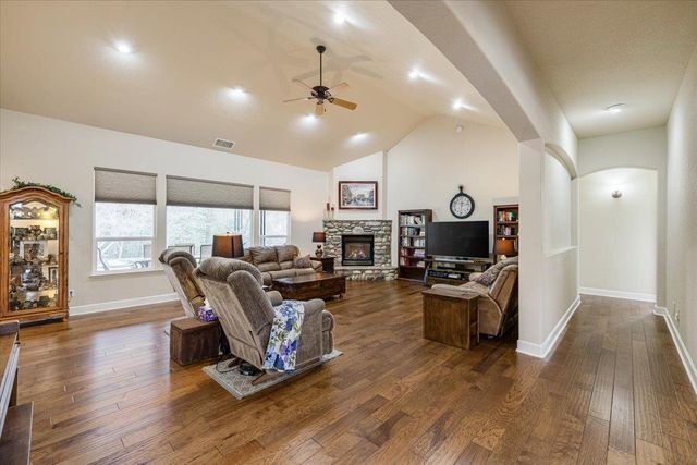 6101 Keeble Ln, Camino, CA 95709