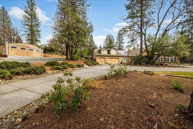 6101 Keeble Ln, Camino, CA 95709