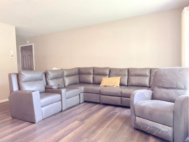 54621 County Road 1 Road, Elkhart, IN 46514