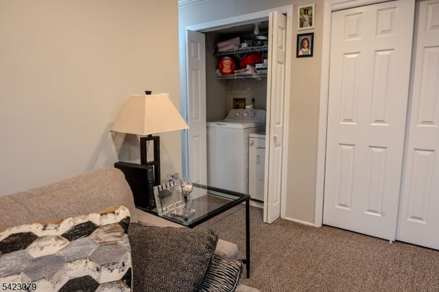 200 Sierra Ct, Woodbridge Twp., NJ 07095