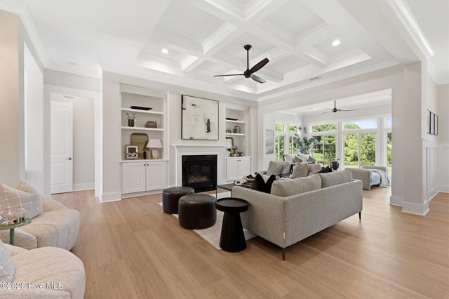 444 Crow Creek Drive NW, Calabash, NC 28467