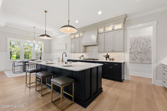444 Crow Creek Drive NW, Calabash, NC 28467