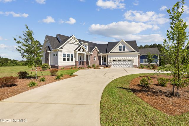 444 Crow Creek Drive NW, Calabash, NC 28467