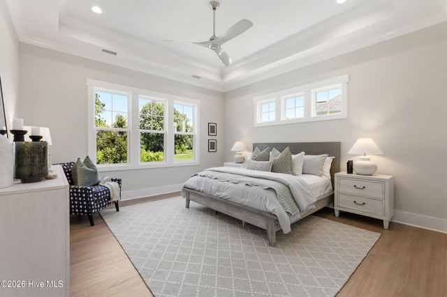444 Crow Creek Drive NW, Calabash, NC 28467