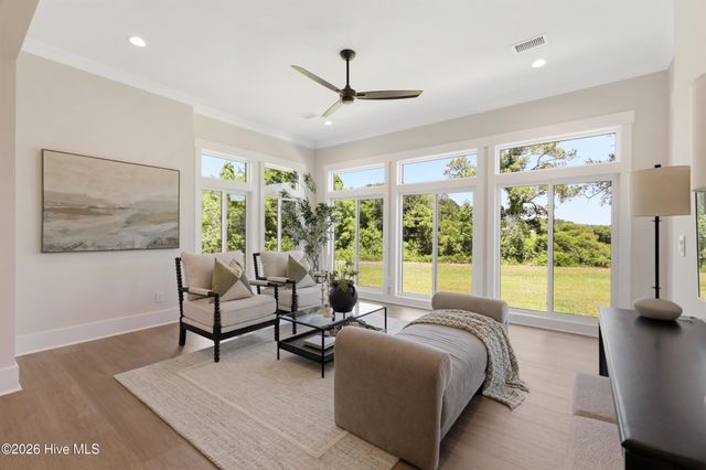 444 Crow Creek Drive NW, Calabash, NC 28467