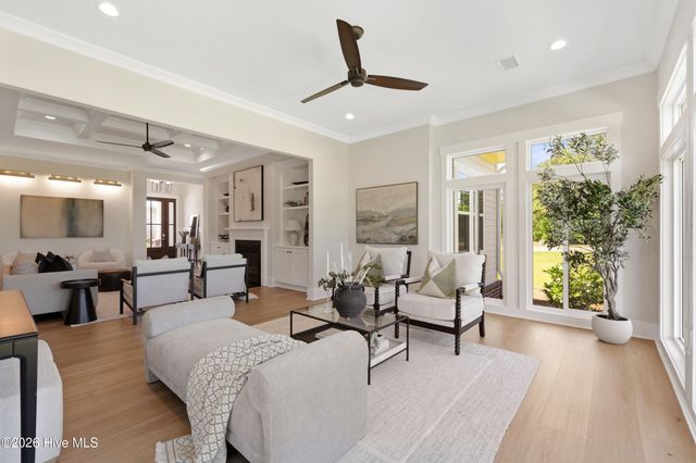 444 Crow Creek Drive NW, Calabash, NC 28467