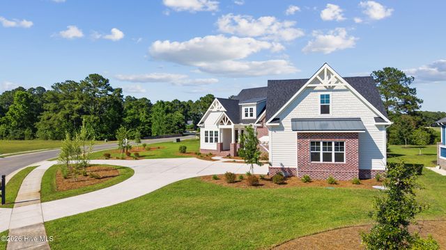444 Crow Creek Drive NW, Calabash, NC 28467