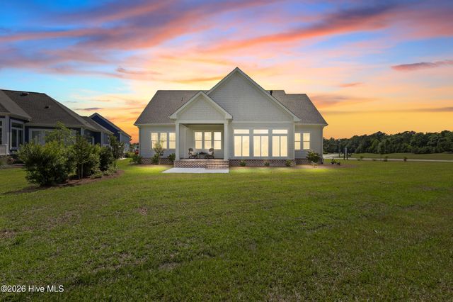 444 Crow Creek Drive NW, Calabash, NC 28467