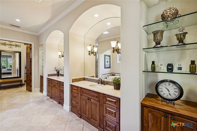 358 Mariposa Loop, New Braunfels, TX 78132