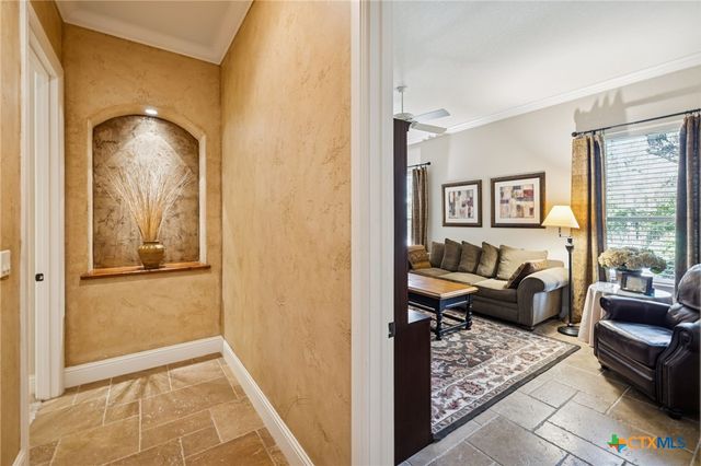 358 Mariposa Loop, New Braunfels, TX 78132