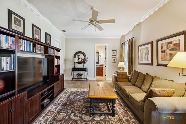 358 Mariposa Loop, New Braunfels, TX 78132