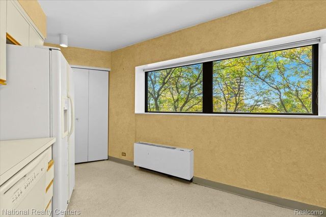 5000 Town Center 408, Southfield, MI 48075