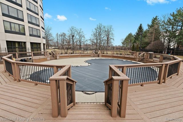 5000 Town Center 408, Southfield, MI 48075