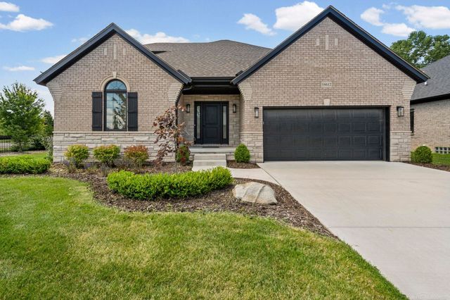 16612 Via Villagio Drive, Macomb, MI 48042