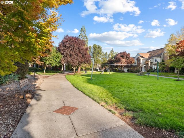 6285 Ne CARILLION Dr 104, Hillsboro, OR 97124
