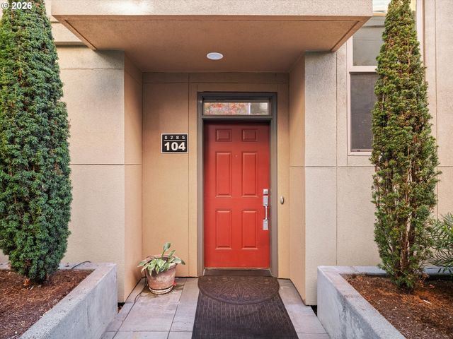 6285 Ne CARILLION Dr 104, Hillsboro, OR 97124