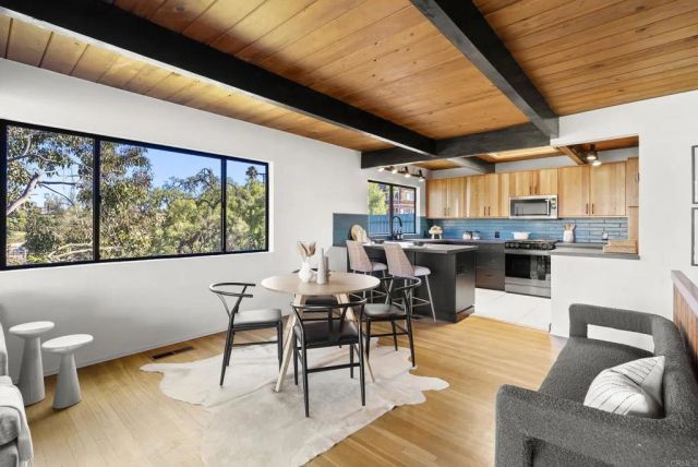 1004 W Walnut Ave., San Diego, CA 92103