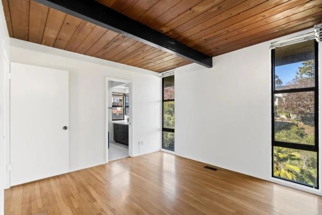 1004 W Walnut Ave., San Diego, CA 92103