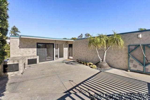 1004 W Walnut Ave., San Diego, CA 92103