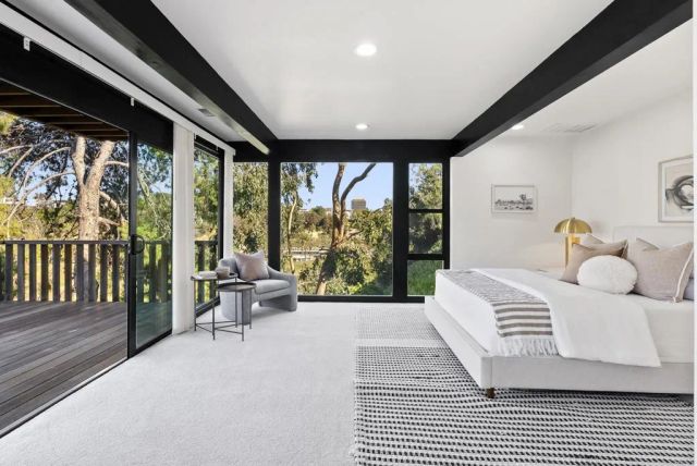 1004 W Walnut Ave., San Diego, CA 92103