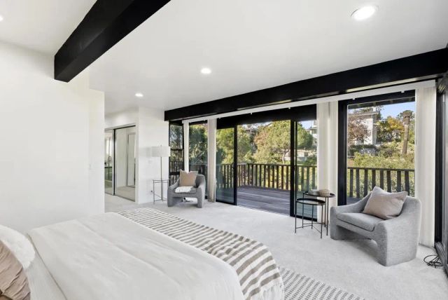 1004 W Walnut Ave., San Diego, CA 92103